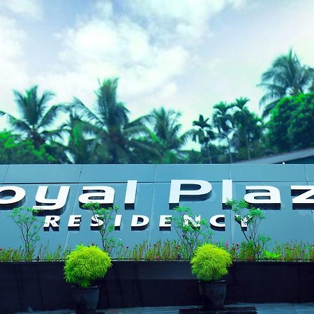 Hôtel Royal Plaza Residency à Cheruppulasseri Extérieur photo
